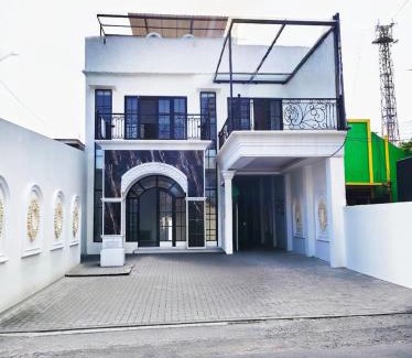 Sedati Hotel | YUTAKA INN Nabila Juanda Airport Sidoarjo