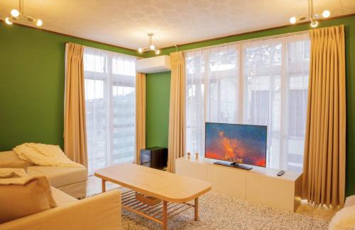 Yuzawa-machi Hotel | Yuzawa Onsen Lodge 1min to LIFT House