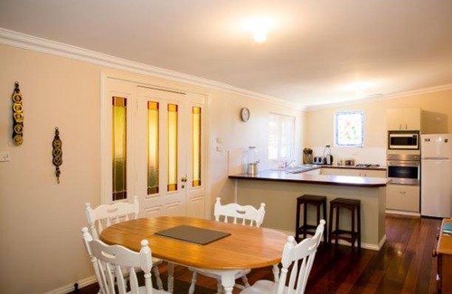 Bridgetown House | Yvonnes Rest Holiday Home