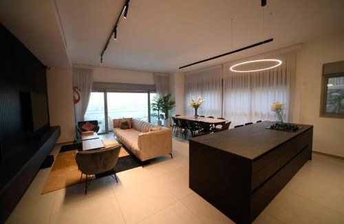 Eilat Villa | Z Lotus Garden