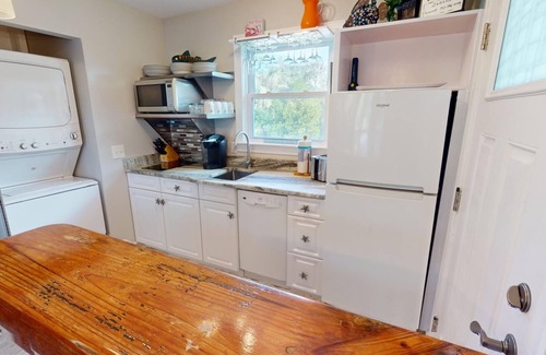 Tybee Island Condo | Zabana Cottage - 5 A Fishermans Walk- Gorgeous Gated Couples Retreat - South end