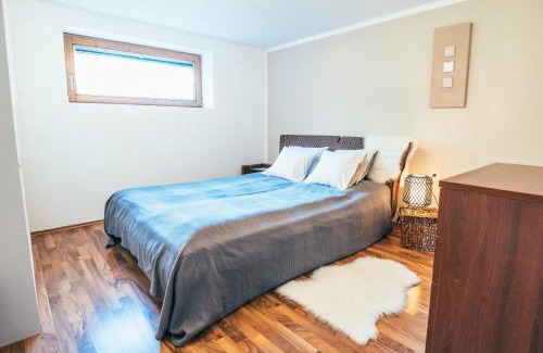 Hoarberg Apartment | Zack's Mountain Traveler
