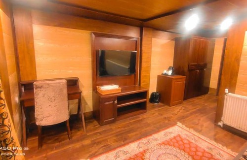 Srinagar Apartment | ZAHGEER GULMARG
