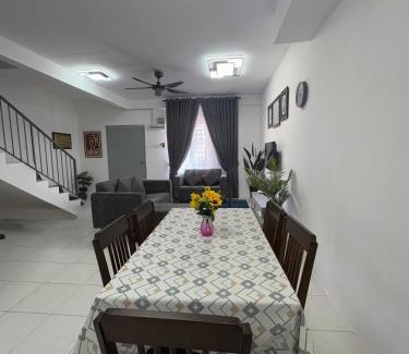 Tasek Gelugor Apartment | Zalins CozyHome 3BR