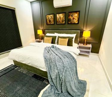 Lahore Apartment | Zameen Opal luxury Stay LDA Avenue Raiwind Rd