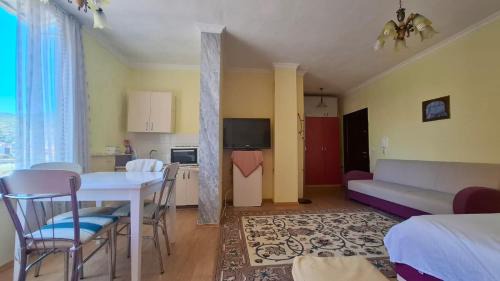 Pogradec Apartment | Zana's Apartment