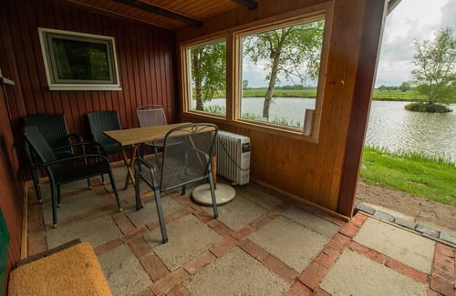 Detern Apartment | Zanderhütte - Ferienhof Am Birkensee, 55125