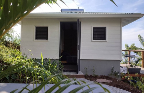 Le Carbet House | Zandoli, chambre d'hôtes avec vue sur la mer des Caraïbes et la Montagne Pelée