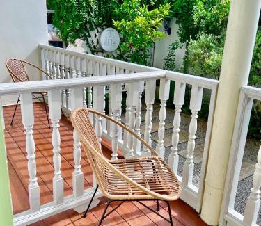 Ranong Hotel | Zane Balcony House Ranong Hotel เซน บัลโคนี่ เฮ้าส์ ระนอง