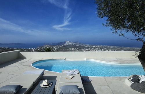Pyrgos Hotel | Zannos Melathron