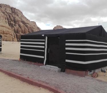 Wadi Rum Bed & Breakfast | Zarb Desert Camp