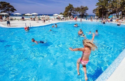 Zaton Apartment | Zaton Resort Apts. with Pool
