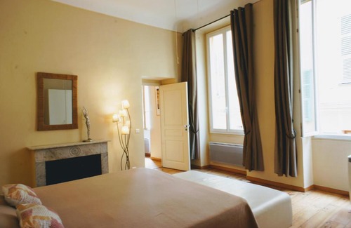 Old Town Apartment | Ze Perfect Place - Spacieux appartement - Cours Saleya - 2 CHB - 2 SDB - AC