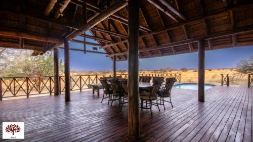 Leeupoort Villa | Zebula Golf and Wildlife Estate - Open Plains Pax 10 - Moi Signature Luxury villa