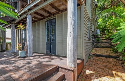 Emu Park House | Zebulon