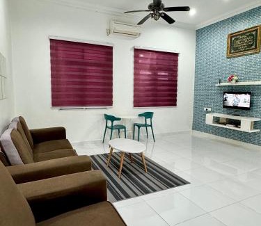 Kawasan Perindustrian Chendering House | Zeeyad Homestay dan Roomstay