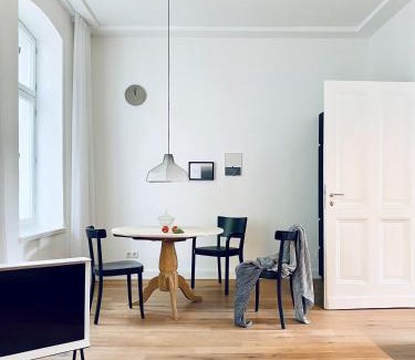 Nippes Apartment | zehuus - historischer Charme