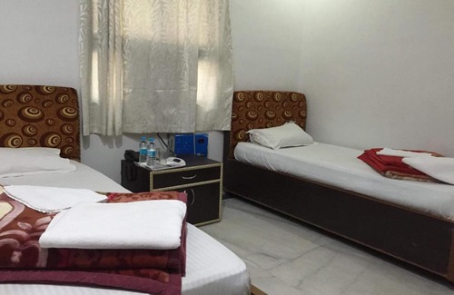 Bodh Gaya Bed & Breakfast | Zella Jyoti Guest House Bodh Gaya Near MahaBodhi Temple