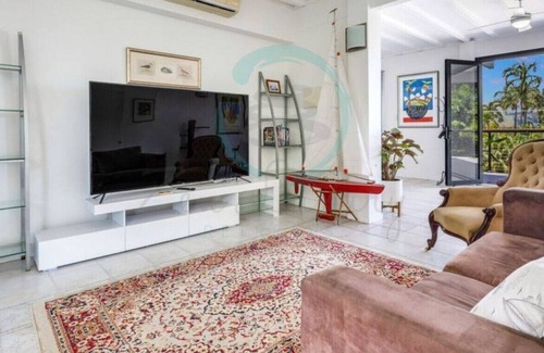 Parap House | Zen at Charlotte's · Zen at Charlotte's: Family Guesthouse Near Markets