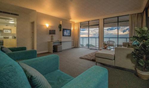 Darwin City Centre House | ZEN AT THE ESPLANADE - Spectacular Sunset Retreat