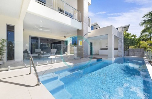 Bayview Villa | Zen Bayview Bliss - Luxury Mansion