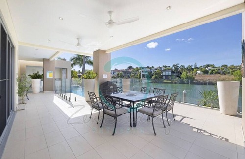 Bayview Villa | Zen Bayview Bliss - Luxury Mansion