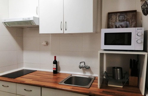 Sitio de Calahonda Apartment | ZEN BEACH- 200m beach- WiFi by Fiber Optic- A/C-Pool- Community Garden