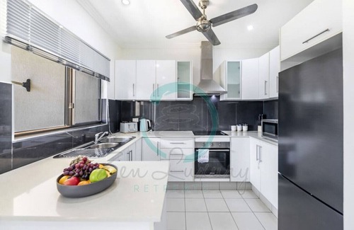 Brinkin Apartment | Zen by the Coast - 2 BR Cozy Apartment