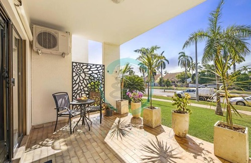 Brinkin Apartment | Zen by the Coast: 2-BR Cozy Retreat Near Uni/Shops