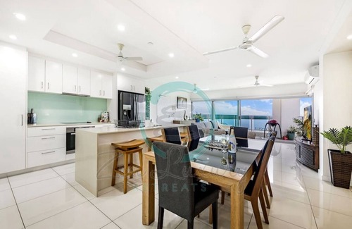 Darwin City Centre Condo | ZEN BY THE WATER - Ocean View