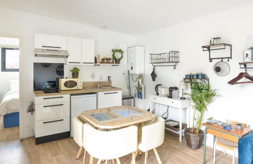 Louvigny House | Zen Cottage - Maison pour 2 avec piscine partagée