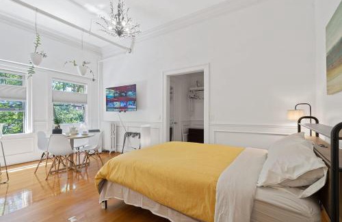 Belltown Apartment | Zen Gem Studio Downtown