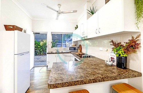 Alawa Apartment | Zen Hideaway: Cozy 2BR Haven ~ Office ~ Dual Patio