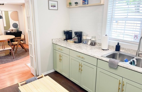 Concord House | Zen Midcentury-Art Deco Hideaway