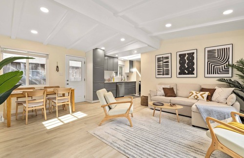 Marina del Rey House | Zen Venice 3BR Home Near Beach with Patio + Washer/Dryer