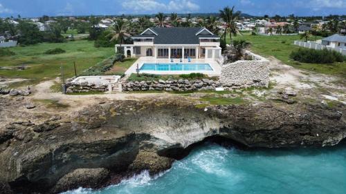 Long Bay House | ZenBreak Ocean Mist Villa 5bd