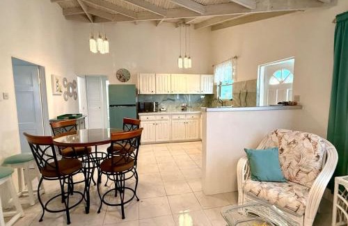 Douglas House | ZenBreak Steps to the Sea 2Bd