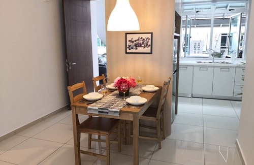 Taman Sutera Utama Condo | ZenCozyStay (new) 3r8pax townhouse 2m Sutera Mall