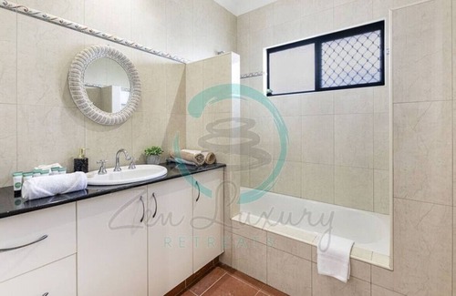 Bayview House | ZENHOUSE BAYVIEW 4BR Luxury Family Home