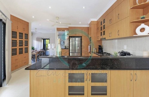 Bayview House | ZENHOUSE BAYVIEW 4BR Luxury Family Home
