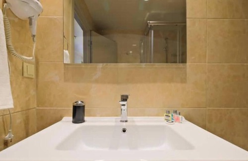 Serdivan Apartment | Zenith - Bright Modern 2BR/1BA Flat in the City