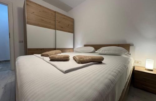 Sector 5 Apartment | Zenith Central Address Apartment with Parking