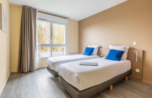 Magny-les-Hameaux Apartment | Zenitude Hôtel-Résidences Magny-les-Hameaux