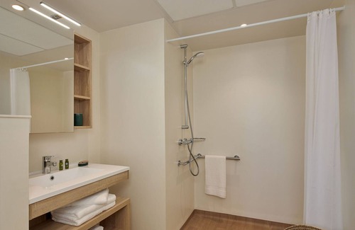 Rouen Hotel | Zenitude Hôtel-Résidences Rouen