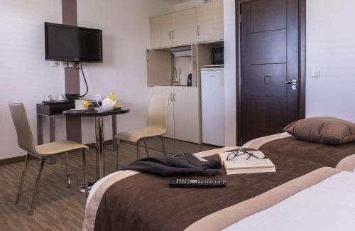 Ferney-Voltaire Apartment | Zenitude Swiss Apparthotels