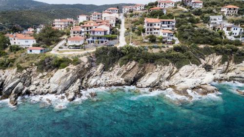 Pirgadikia House | Zennova #1 Mount Athos & Sea View