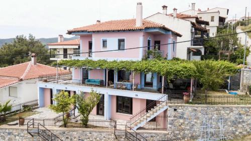 Pirgadikia House | Zennova #1 Mount Athos & Sea View