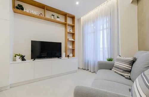 Old Town Apartment | Zennova #72 Tsinari Comfort & Luxury Suite