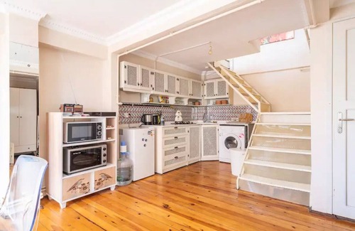 Taksim House | Zentral Gelegenes Maisonnette Loft in Taksim