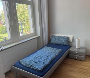 Weststadt Apartment | Zentrale 4 Zimmerwohnung mit kostenlosem Stellplatz